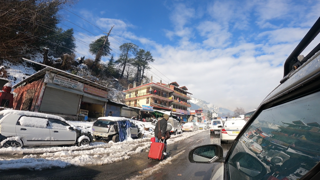 வெண்பனிசொர்க்கம்‘மணாலிசுற்றுலா’