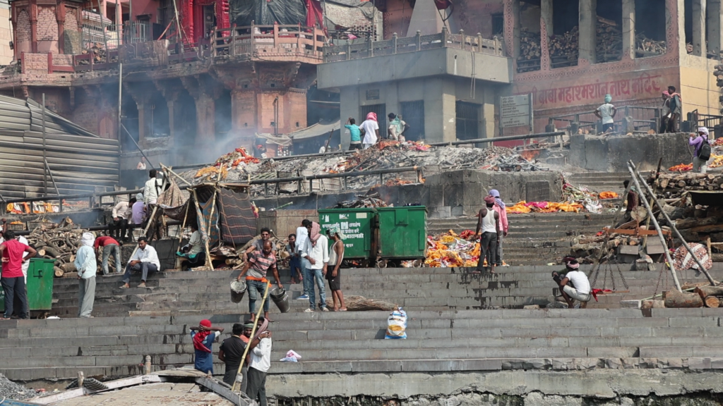 வாழும் வாழ்க்கை ஒவ்வொரு மனிதனுக்கும் வரமா? சாபமா?